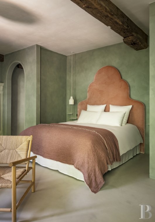 A former 18th century royal factory saved from ruin and completely renovated in Lectoure, the Gers - photo  n°15